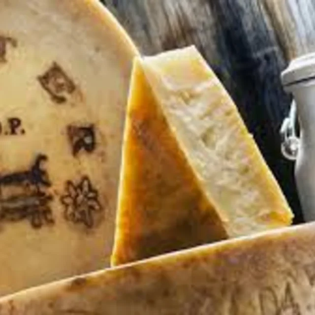 Formaggio tradizionale delle montagne della Valle Camonica